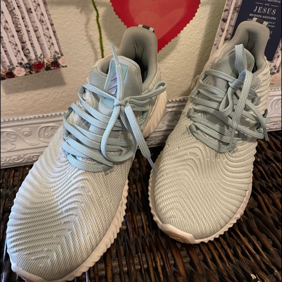 adidas alphabounce continental